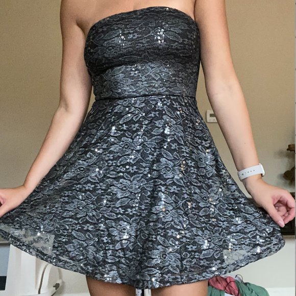 Love Reign Dresses & Skirts - Strapless Black Sparkly Short Dress